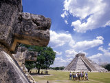 View of the Mayan site of Chichen Itza  Yucatan  Mexico