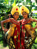 Golden Dancers in Traditional Dress  Bali  Indonesia