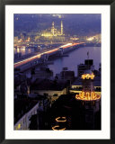 Yeni Mosque and the Galata Bridge  Istanbul  Turkey