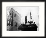 Queen Elizabeth Launch on River Clyde  1938