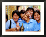 Schoolgirls at Wat Pho Celebrating Buddha Day  Ratanakosin  Bangkok  Thailand