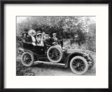 1907 Mercedes with Occupants in Edwardian Dress