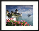 Oberhofen Castle  Lake Thun  Berner Oberland  Switzerland