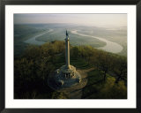 Memorial to the Battle of Chattanooga Overlooks the Tennessee River