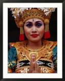 Portrait of traditional dancer in costume  Ubud  Indonesia