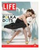Portrait of Debra Messing Wearing Polka Dot Dress by Tracy and Michael  April 8  2005