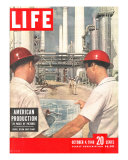 DuPont Nylon Salts Plant  Foremen John McLeod and Sam Mottice Checking Blueprints  October 4  1948