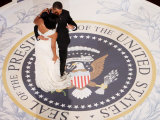 President Barack Obama and First Lady Michelle Dance  Commander in Chief Ball  January 20  2009
