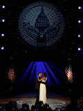 President Obama and First Lady Michelle Obama Dance  Neighborhood Inaugural Ball  January 20  2009
