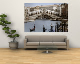 Bridge Over a Canal  Rialto Bridge  Venice  Veneto  Italy