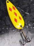 Wet Colorful Fishing Lure with Hooks