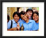 Schoolgirls at Wat Pho Celebrating Buddha Day  Ratanakosin  Bangkok  Thailand