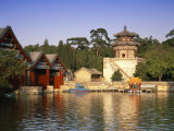 Kunming Hu Lake  Summer Palace Park  Summer Palace  Beijing  China