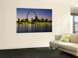 City Lit Up at Night  Gateway Arch  Mississippi River  St Louis  Missouri  USA