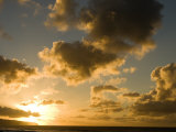 Sunset over Pacific Ocean in Hawaii  North Shore  Oahu Island  Hawaiian Islands