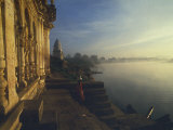 Misty Dawn on Narmada River  Bathing Ghats at Mandla  Madhya Pradesh State  India