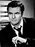 Dan August  Burt Reynolds  1970-71