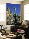 Brabo Fountain and Town Hall  Antwerp  Eastern Flanders  Belgium