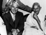 Charlie Chaplin and Mahatma Gandhi  London  England  September 22  1931
