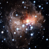 Intricate structures in interstellar dust surround a cool red star
