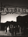 The glow of an atomic bomb test draws Las Vegas casino workers