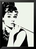 Audrey Hepburn: Cigarillo