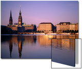 City Skyline and Binnenalster Lake  Hamburg  Schleswig-Holstein  Germany