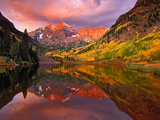 Maroon Bells Reflected on Maroon Lake at Sunrise  White River National Forest  Colorado  USA