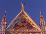 Coronation of Mary  on the Facade of the Duomo  Siena  Tuscany  Italy