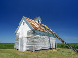 Corn Barn  a Wooden Building on a Farm at Hudson  the Midwest  Illinois  USA