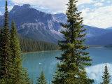 Emerald Lake  Yoho National Park  Rocky Mountains  British Columbia  Canada