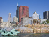 Buckingham Fountain in Grant Park with Sears Tower and Skyline Beyond  Chicago  Illinois  USA