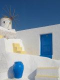 Windmill in Oia  Santorini  Cyclades  Greek Islands  Greece  Europe