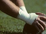 Football Center About to Snap the Ball