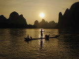 Traditional Chinese Fisherman with Cormorants  Li River  Guilin  China