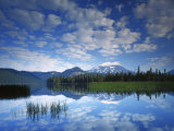 South Sister reflects in Sparks Lake  Deschutes National Forest  Oregon  USA
