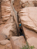 Backpackers in Grand Staircase  Escalante National Monument  Utah  USA