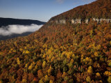 Tennessee River Cuts Through Signal and Raccoon Mountains