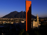 Mexico's Tallest Monument to Commerce Contrasts Traditional Cathedral