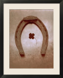 Lucky Horse Shoe on Dusty Rose Metallic I