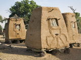 Mopti  A Cluster of Fine Millet Granaries at a Bobo Village  Mali