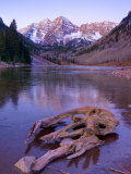 Colorado  Maroon Bells Mountain Reflected in Maroon Lake  USA