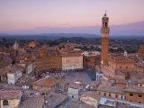 Palazzo Publico and Piazza Del Campo  Siena  Tuscany  Italy