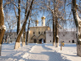 Entrance to the Bogorodichno-Uspenskij Monastery  Tikhvin  Leningrad Region  Russia