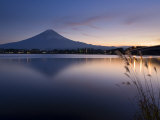 Honshu Island  Kawaguchi Ko Lake  Mt  Fuji  Japan