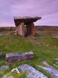 Poulnabrone Dolmen  the Burren  Co  Clare  Ireland