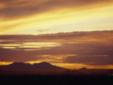 Sun Sets Behind Mountains in Arizona