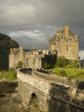 Eilean Donnan Castle  Near Dornie  Highlands  Scotland  United Kingdom  Europe