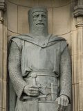 Statue of Sir William Wallace at Entrance to Edinburgh Castle  Edinburgh  Scotland  United Kingdom