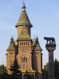 Metropolitan Cathedral and Romulus and Remus Column  Timisoara  Romania  Europe